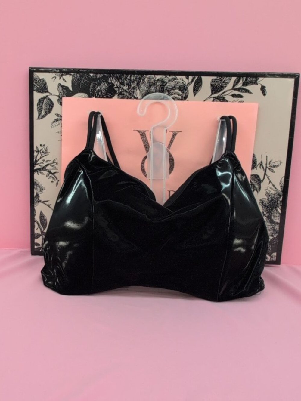 Victoria Secret VSX Elevate Liquid Shine Stretch Comfort Sports Bra M-DD Black